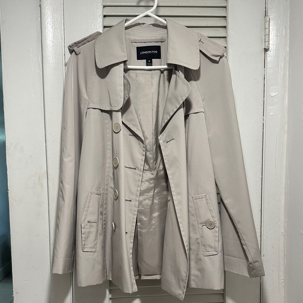 London Fog Women's Classic Beige Trench Coat - Picture 3 of 7